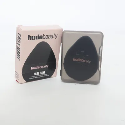 Schminkschwamm (Easy Bake) von Huda Beauty