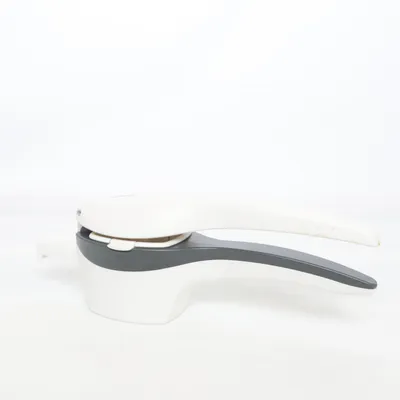 Potatispress (Vit, Svart) från GastroMax