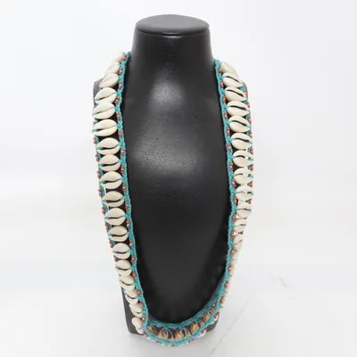 Halsband (Vit, Blå) Okänd metall