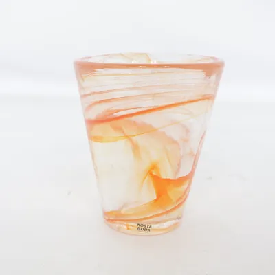 Vas (Orange, Vit) från Kosta Boda