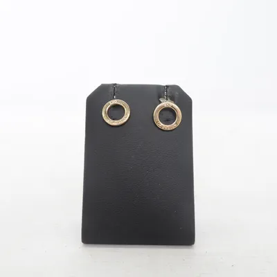 Örhängen (Guldfärgad) från Snö of Sweden Okänd metall