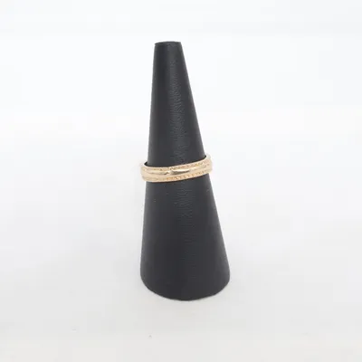 Ring (Guldfärgad) Okänd metall