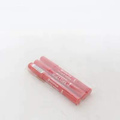 Läppstift (Velvet Stick Matt Lip Colour) från Essence