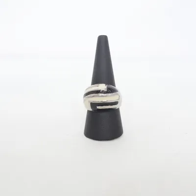 Ring (Silver, Black, White) Unknown metal