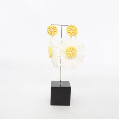 Örhängen (Vit, Gul) Okänd metall