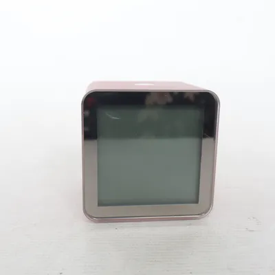 Clock radio (Cube) from Lexon