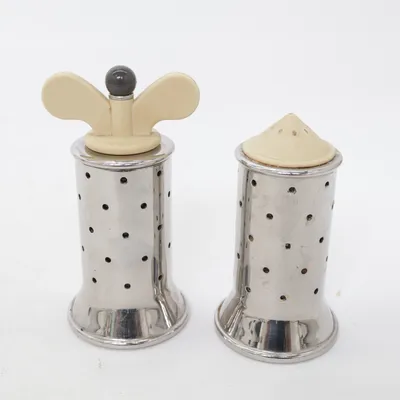 Salt & Pepparkar (Silverfärgad, Beige) från Alessi