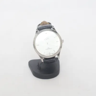 Wristwatch (Black, Silver) from Q&Q