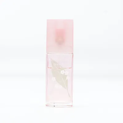 Eau de Toilette (Green Tea Cherry Blossom) fra Elizabeth Arden