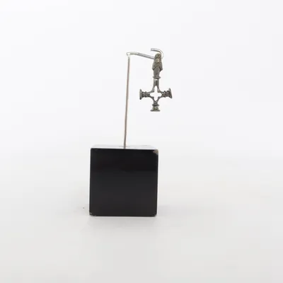 Pendentif (Gris) Métal inconnu
