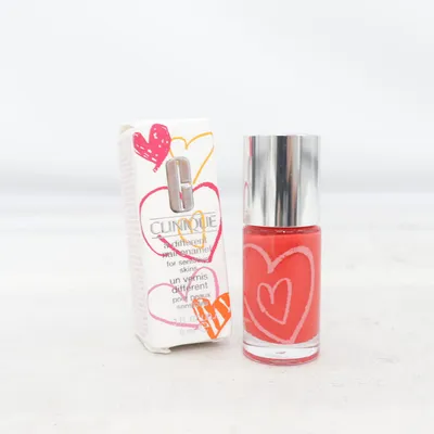 Nagellack (06 happy) från Clinique