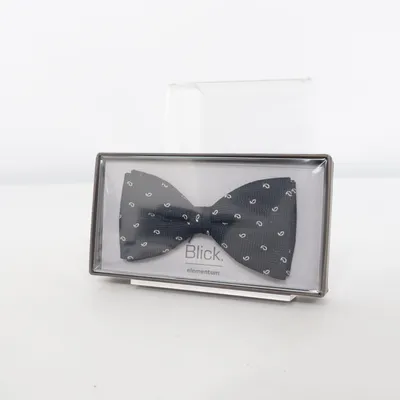 Fluga (elementum) från BLICK