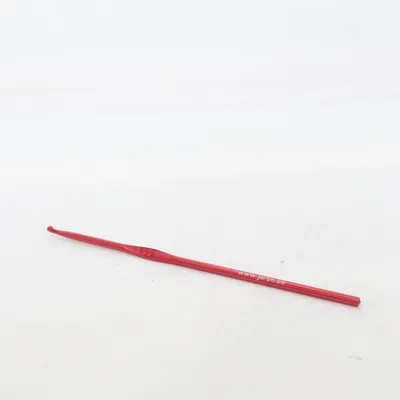 Crochet hook (Red) from Järbo