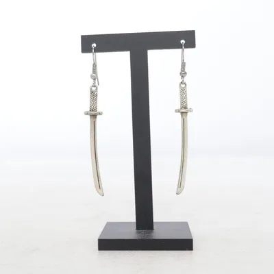 Örhängen (Silverfärgad) Okänd metall