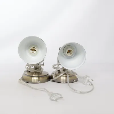 Vägglampa (Guldfärgad) från Mio