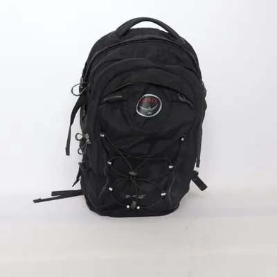 Campingryggsäck (Svart) från Osprey