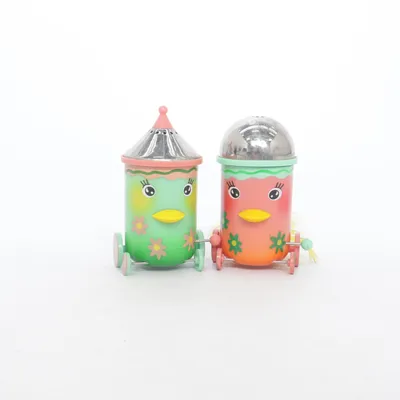 Salt & pepper shakers