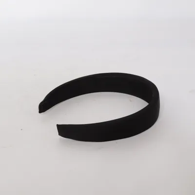 Diadem (Svart) från Leonie
