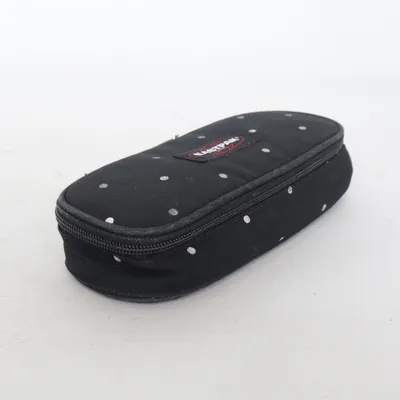 Penalhus fra Eastpak