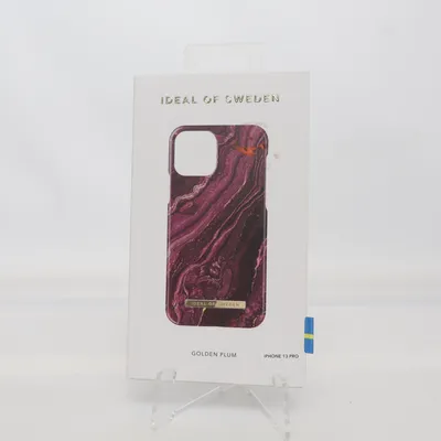 Phone case (Golden Plum iPhone 13 Pro) from iDeal of Sweden