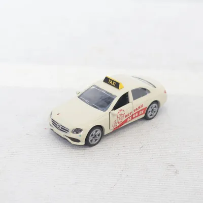 Leksaksbil (Mercedes-Benz 3500) från Siku