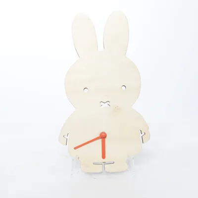 Väggklocka (6168S) från Blankof