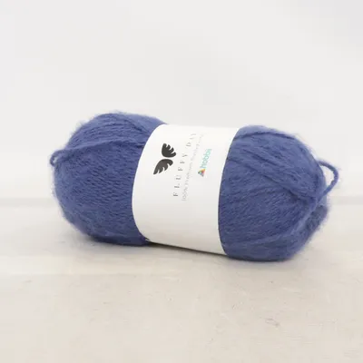 Garn (FLUFFY DAY) från Hobbii