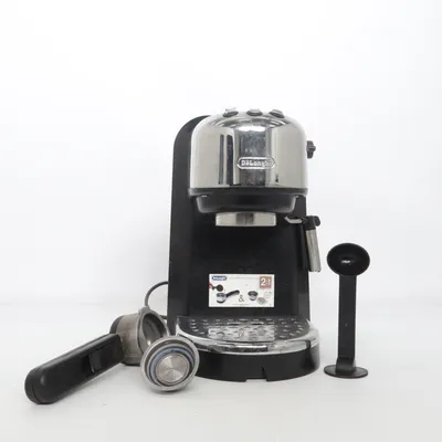 Espressomaskin (Svart, Silverfärgad) från DeLonghi
