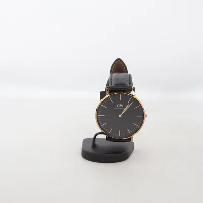 Wristwatch (Black) from Daniel Wellington