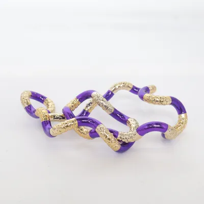 Activity toy (Purple, Gold) from Zuru