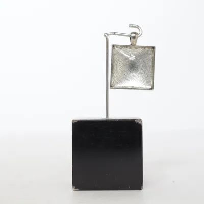 Hänge (Silverfärgad) Okänd metall