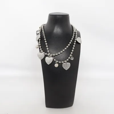 Halsband (Silverfärgad) Okänd metall