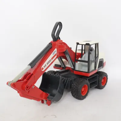 Leksaksbil (XE 5000) från Bruder