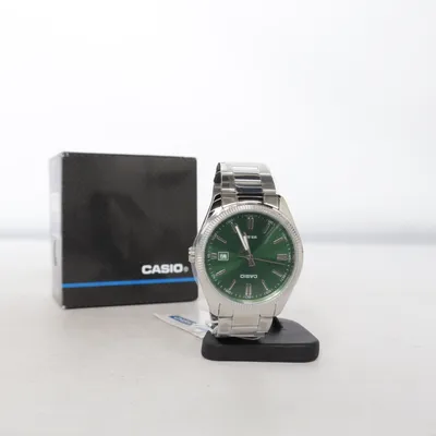 Armbandsur (Grön, Silverfärgad) från Casio