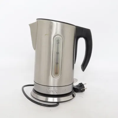 Vattenkokare (Silverfärgad, Svart) från Sandstrom