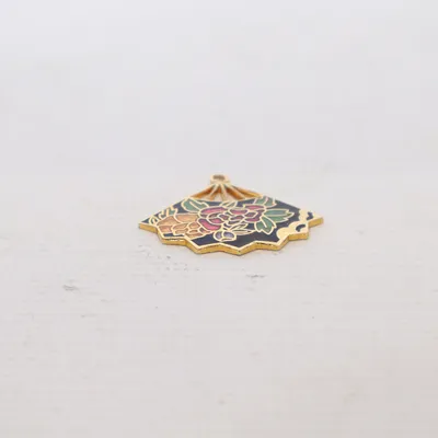 Pendant (Yellow) Unknown metal
