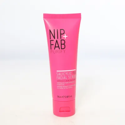 Ansigtsscrub (Salicylic Fix Facial Scrub) fra NIP+FAB