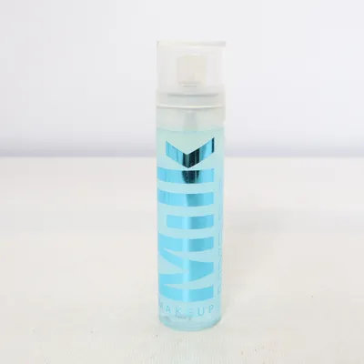 Body mist (Hydro Grip Set + Refresh Spray) från Milk Makeup