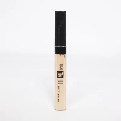 Concealer (90) van Maybelline