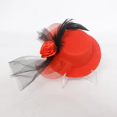 Pillerburkshatt (Röd, Svart)