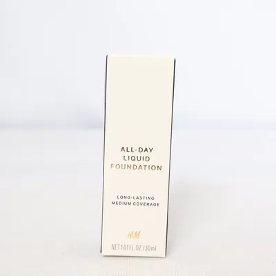 Foundation (All-Day Liquid Foundation) from H&M