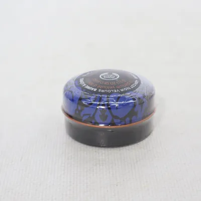 Lippenbalsem (Black Velvet Apricot) van The Body Shop