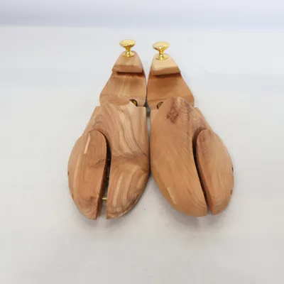 Shoe tree (Brown)