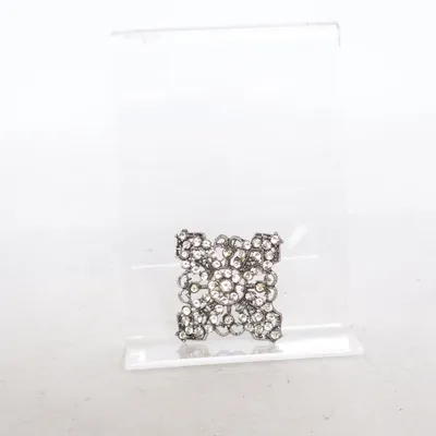 Brosch (Grå) Okänd metall