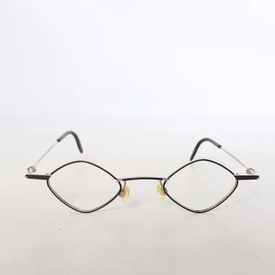 Lunettes (Noir, Argent) de Otto Kern