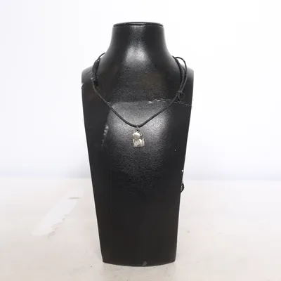 Collier (Noir, Argent) Cuir, Métal inconnu