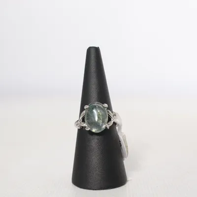 Ring (Green, Silver) Unknown metal