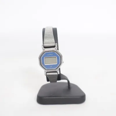 Armbandsur (Silverfärgad, Blå) från Casio