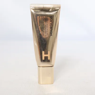 Foundation (Illusion Luminous Glow Foundation) van Hourglass