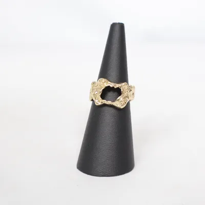 Ring (Guldfärgad) Okänd metall